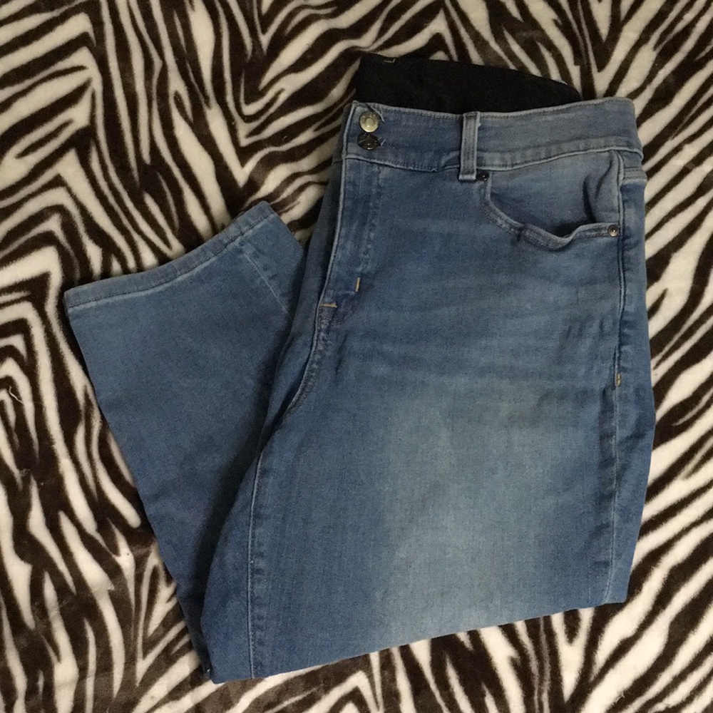 Lane Bryant Light Blue Capri Jeans